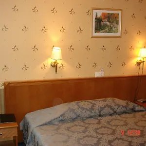 ** Otel Znannya Ukrayna